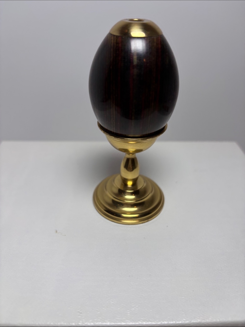 Vintage Van Cort kaleidoscope with brass stand.
